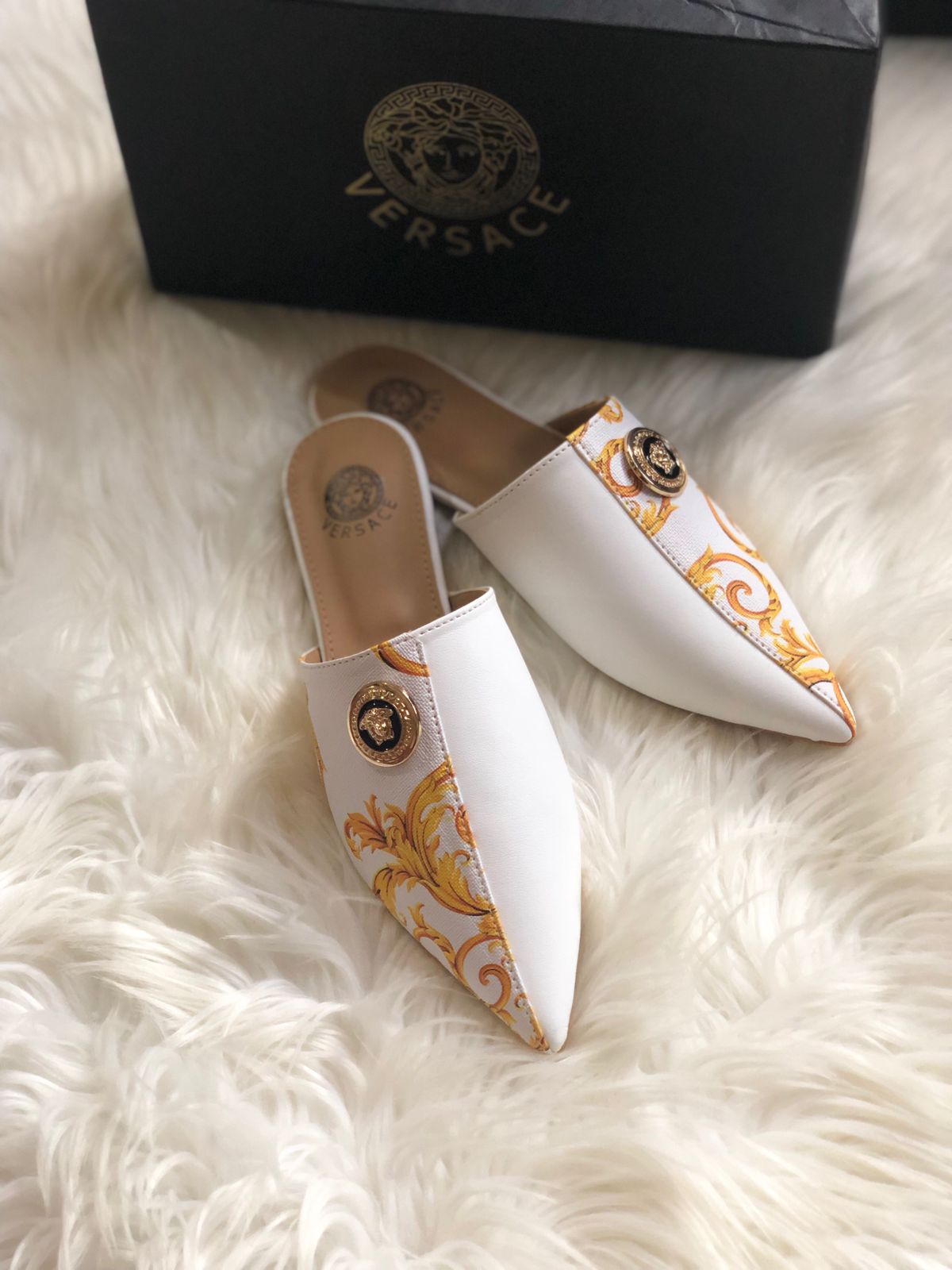 Branded Mules for women 36 to 42 2 Branded Mules for women 36 to 42